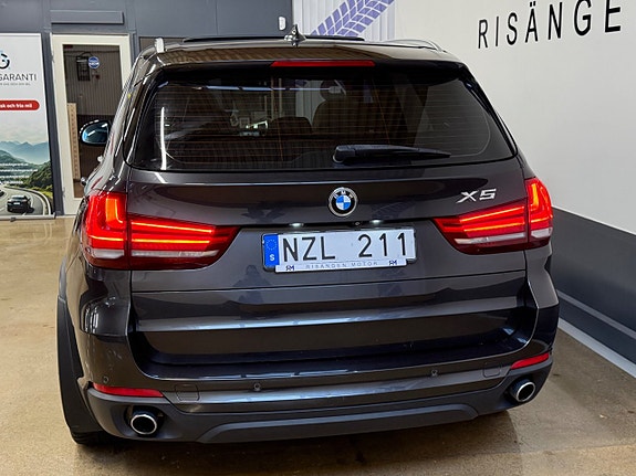 BMW X5 8 of 27