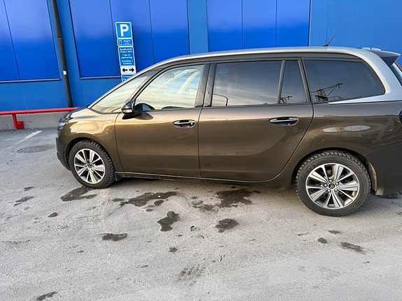 Citroen Grand C4 Picasso 2 of 19