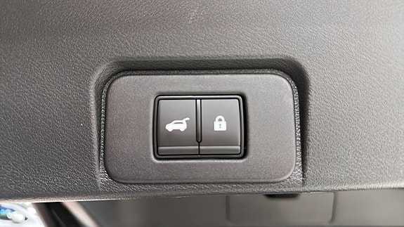 Nissan X-Trail 19 of 21