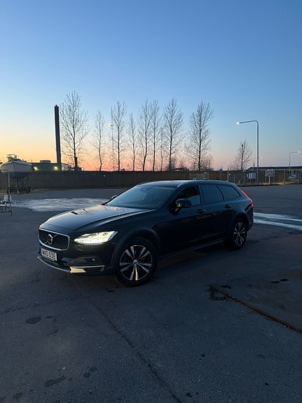 Volvo V90 Cross Country 5 of 5