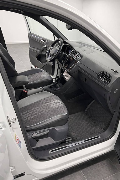 Volkswagen Tiguan 7 of 15
