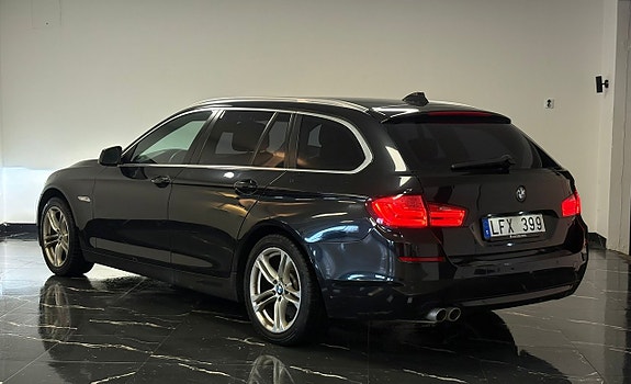 BMW 520d 4 of 5