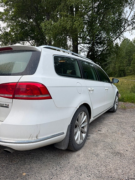 Volkswagen Passat 3 of 5