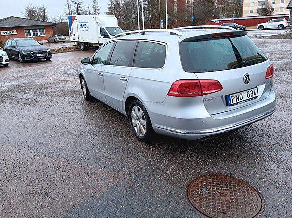 Volkswagen Passat 3 of 5