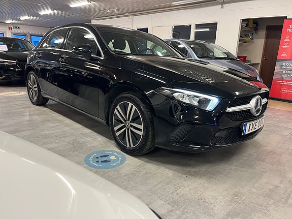 Mercedes-Benz A250 e 5 of 5