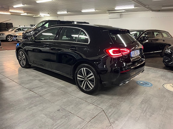 Mercedes-Benz A250 e 2 of 5