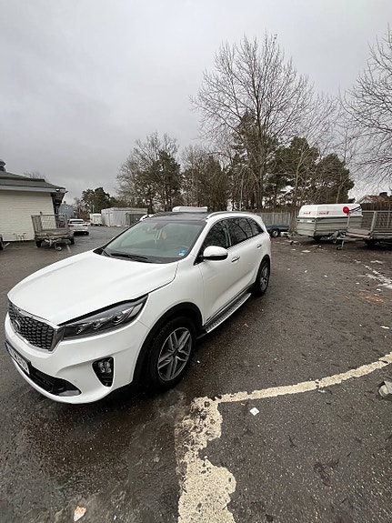 Kia Sorento 4 of 26