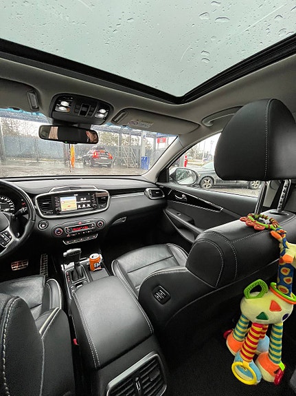 Kia Sorento 16 of 26