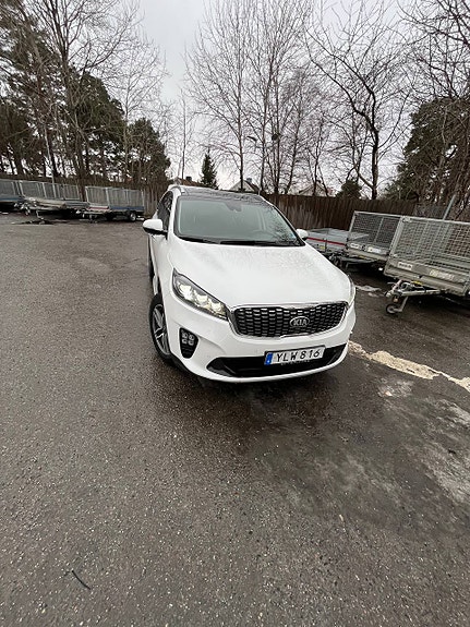 Kia Sorento 3 of 26