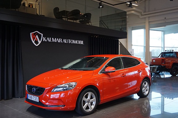 Volvo V40 4 of 15