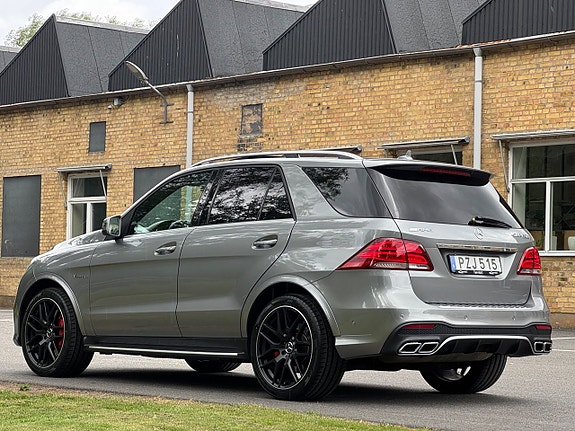 Mercedes-Benz GLE350 de 14 of 30