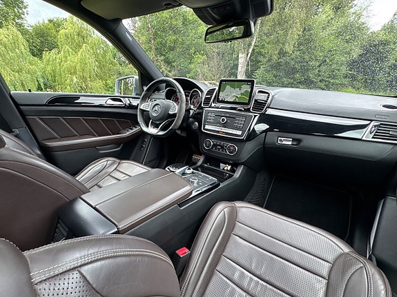Mercedes-Benz GLE350 de 30 of 30