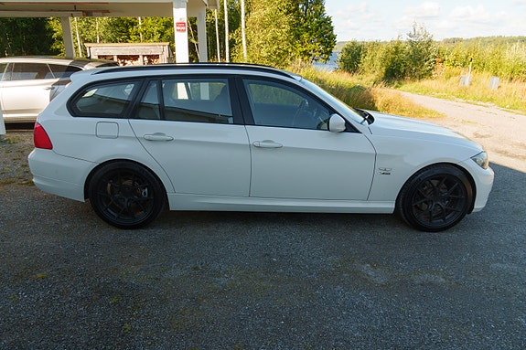 BMW 320d 6 of 18