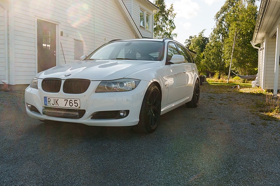 BMW 320d 3 of 18