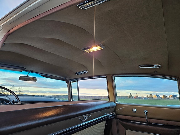 Cadillac Fleetwood 8 of 16