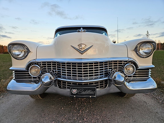 Cadillac Fleetwood 16 of 16