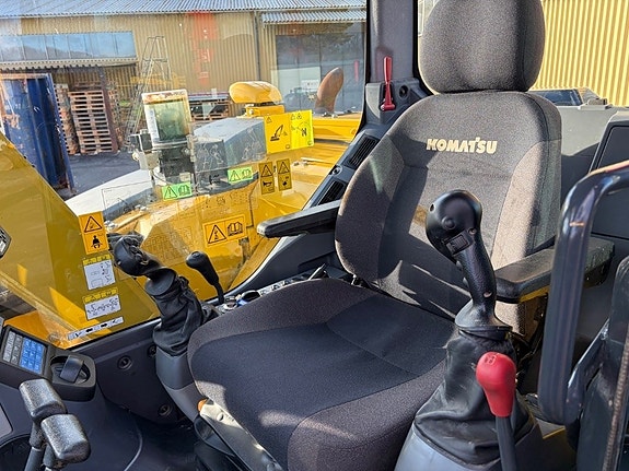 Komatsu PC78US-11 10 of 13