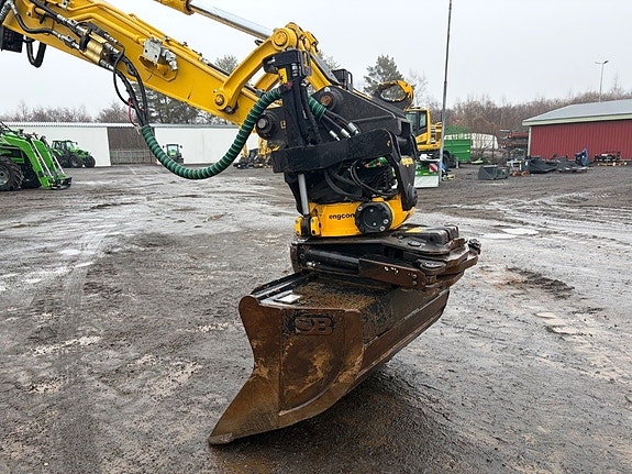 Komatsu PC78US-11 9 of 15