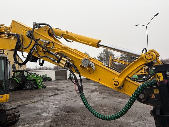 Komatsu PC78US-11 7 of 15