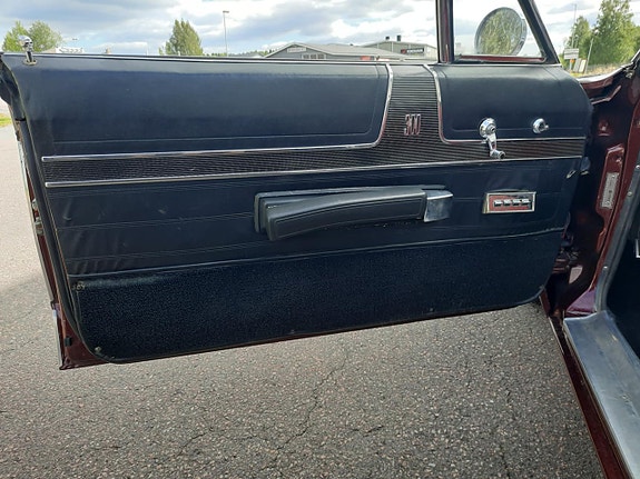 Chrysler 300 14 of 23