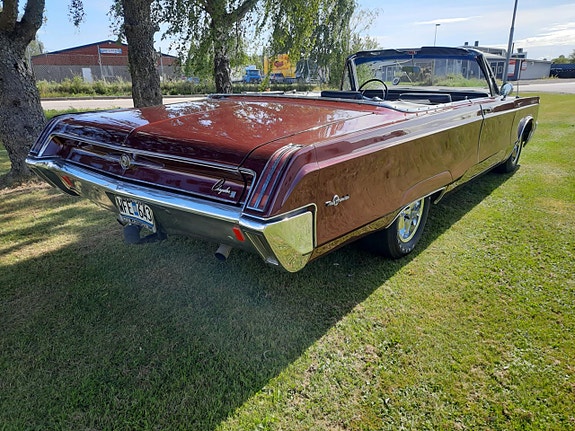 Chrysler 300 4 of 5
