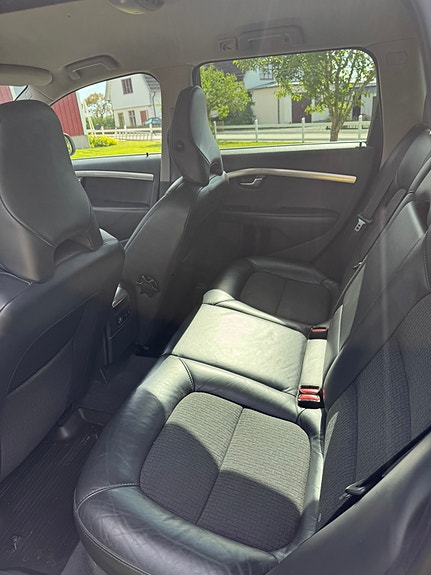 Volvo V70 6 of 7