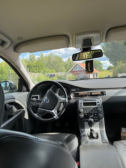 Volvo V70 5 of 7