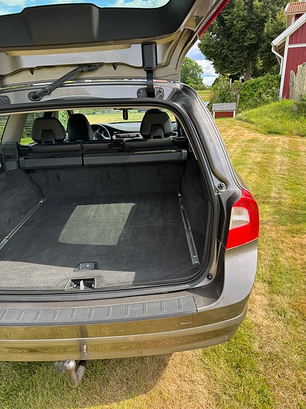Volvo V70 7 of 7