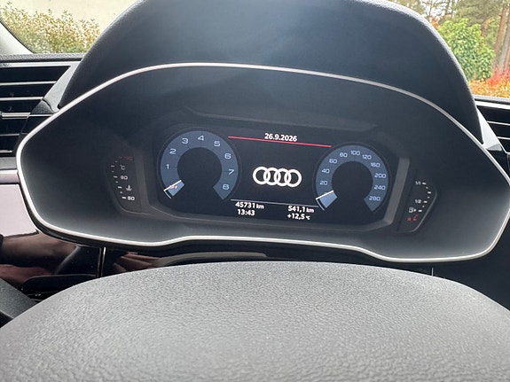 Audi Q3 7 of 9