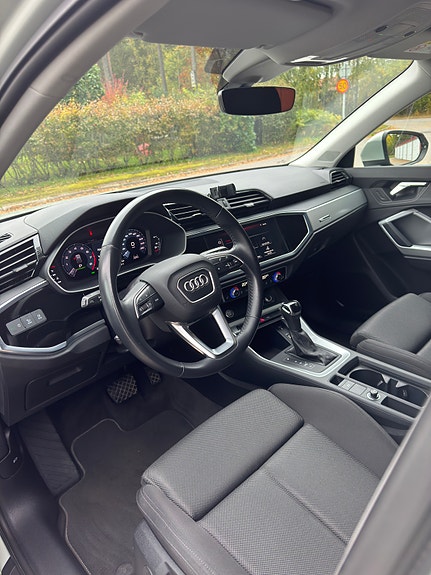 Audi Q3 8 of 9