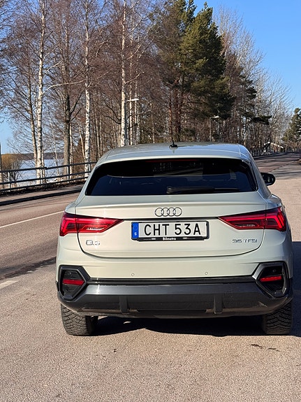 Audi Q3 3 of 9