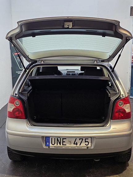 Volkswagen Polo 14 of 14