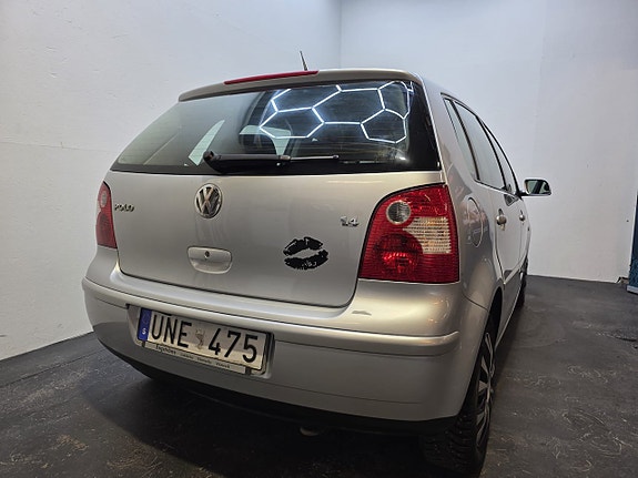 Volkswagen Polo 13 of 14