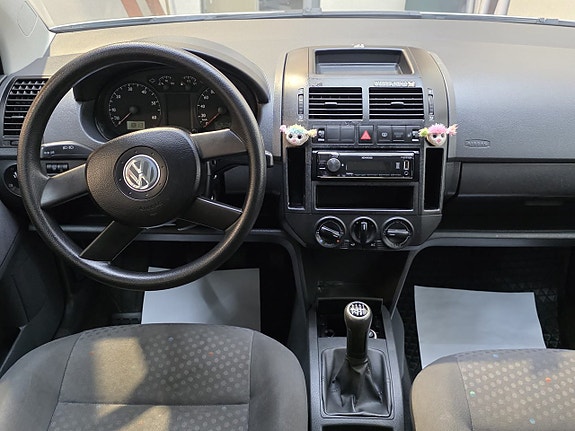Volkswagen Polo 3 of 5