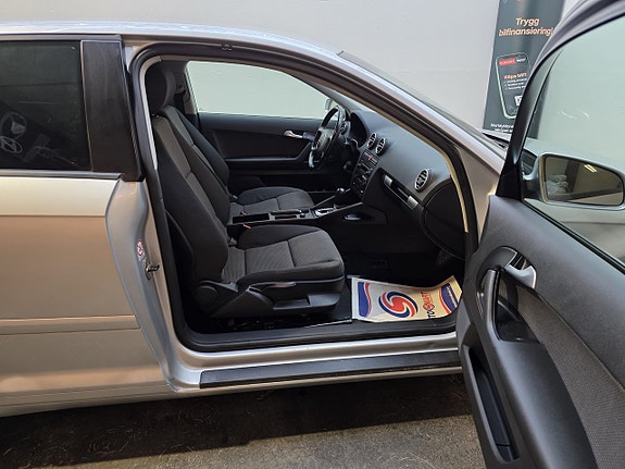 Audi A3 8 of 12
