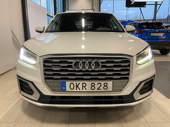 Audi Q2 2 of 5