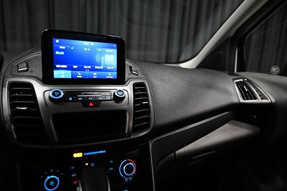 Ford Transit Connect 20 of 26