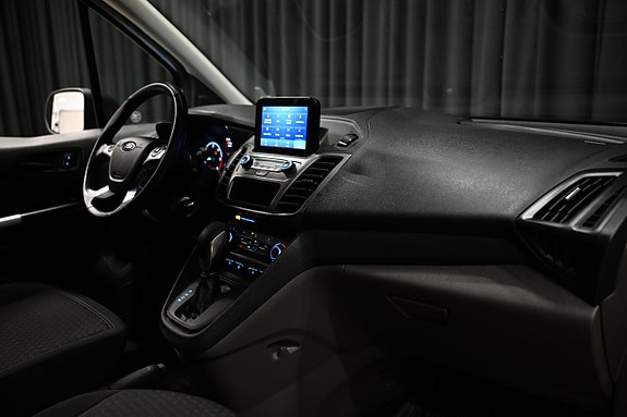 Ford Transit Connect 19 of 26