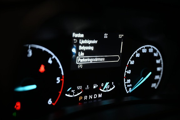 Ford Transit Connect 14 of 26