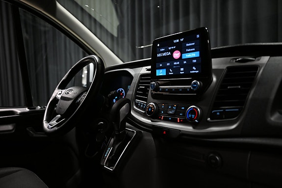 Ford Transit Custom 25 of 26