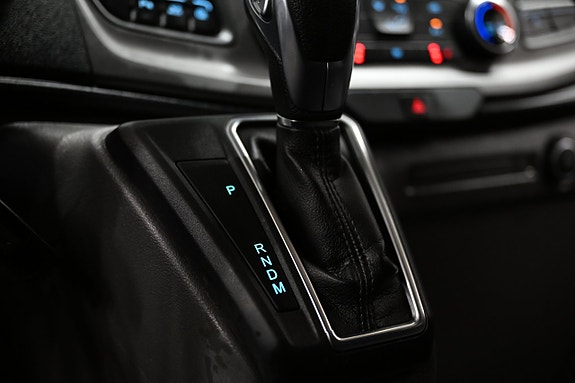 Ford Transit Custom 12 of 26