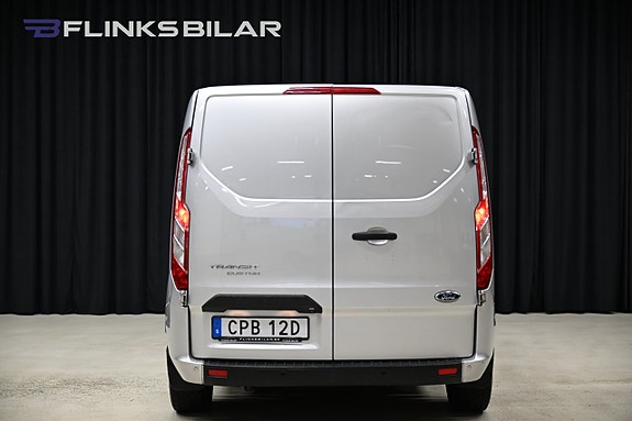 Ford Transit Custom 8 of 26