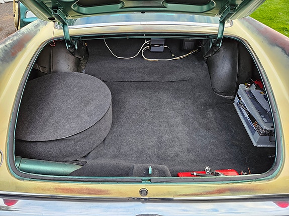 Chrysler Imperial 7 of 8