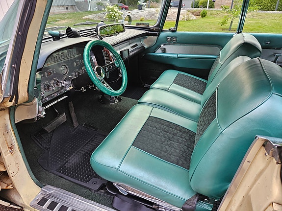 Chrysler Imperial 5 of 5