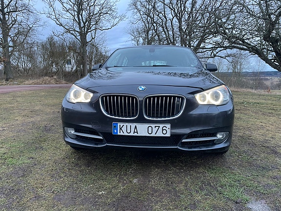 BMW 530d 2 of 30