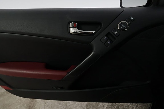 Hyundai Genesis 22 of 23