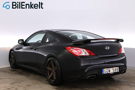 Hyundai Genesis 6 of 23