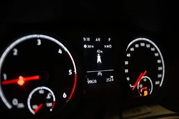 Volkswagen Transporter 14 of 28