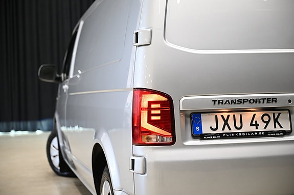 Volkswagen Transporter 11 of 28