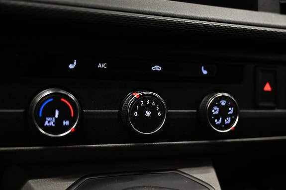 Volkswagen Transporter 22 of 28